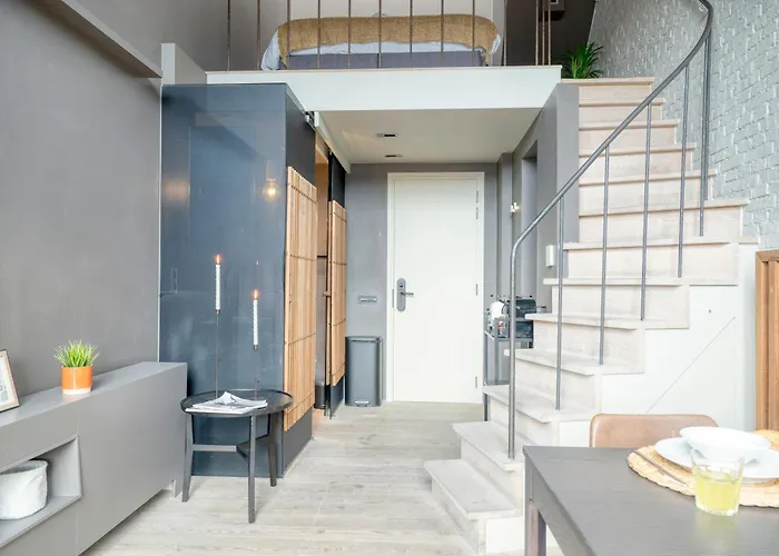 Serene Oasis With Balcony In Apartamento *