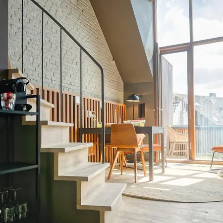 Serene Oasis With Balcony In * خنت