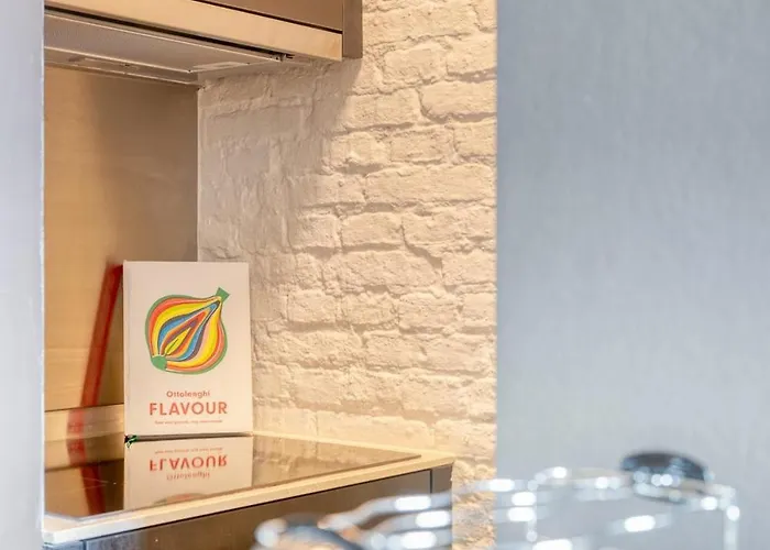 Lägenhet Serene Oasis With Balcony In